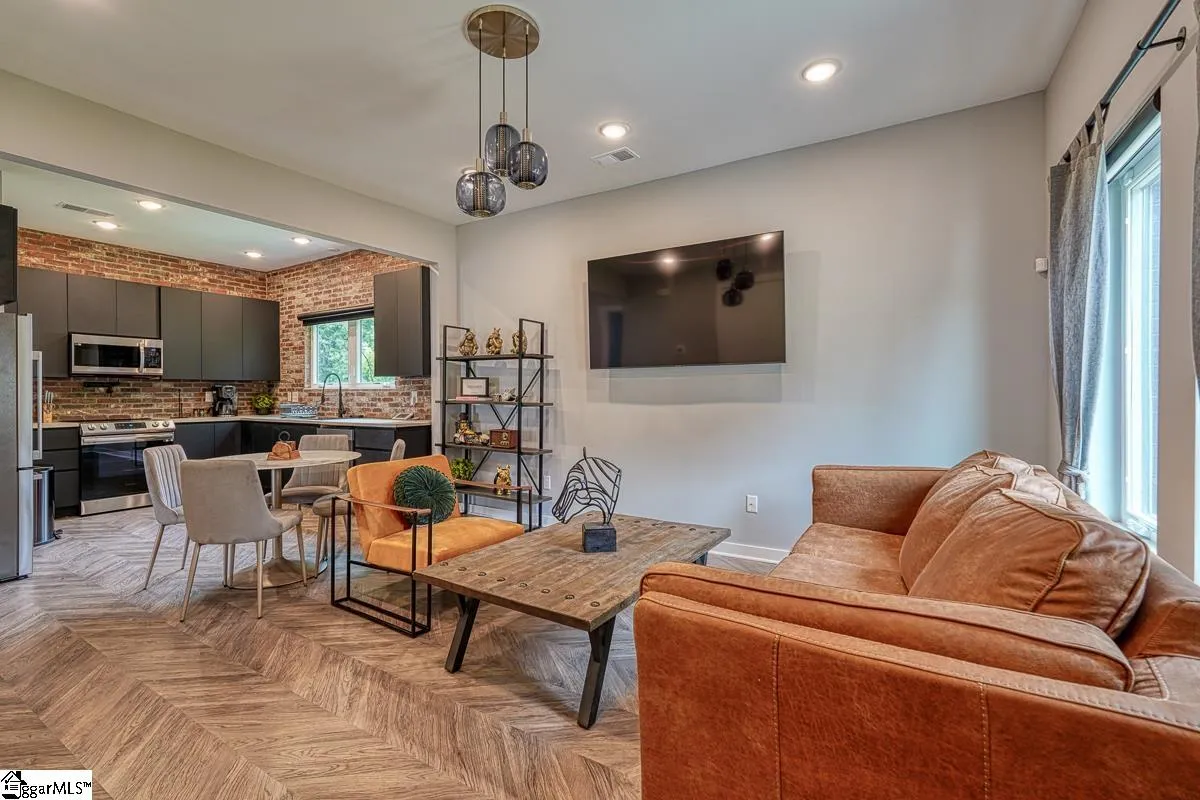 Property image 5 at 15 Furman Street, Greenville, SC 29611