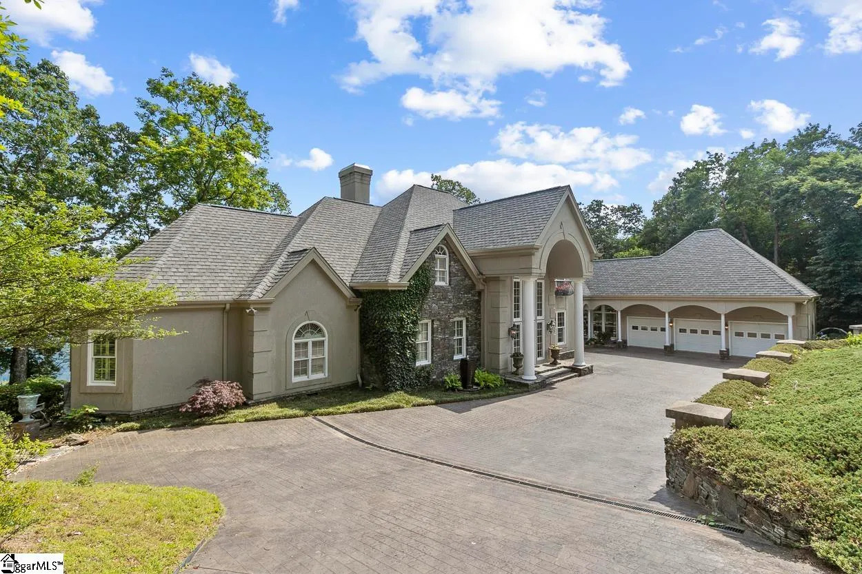 Property image 3 at 33 Southview Ledge Road, Landrum, SC 29356
