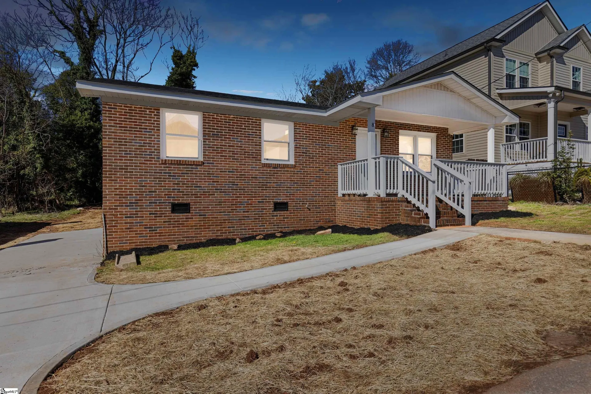 8 Harris Lane