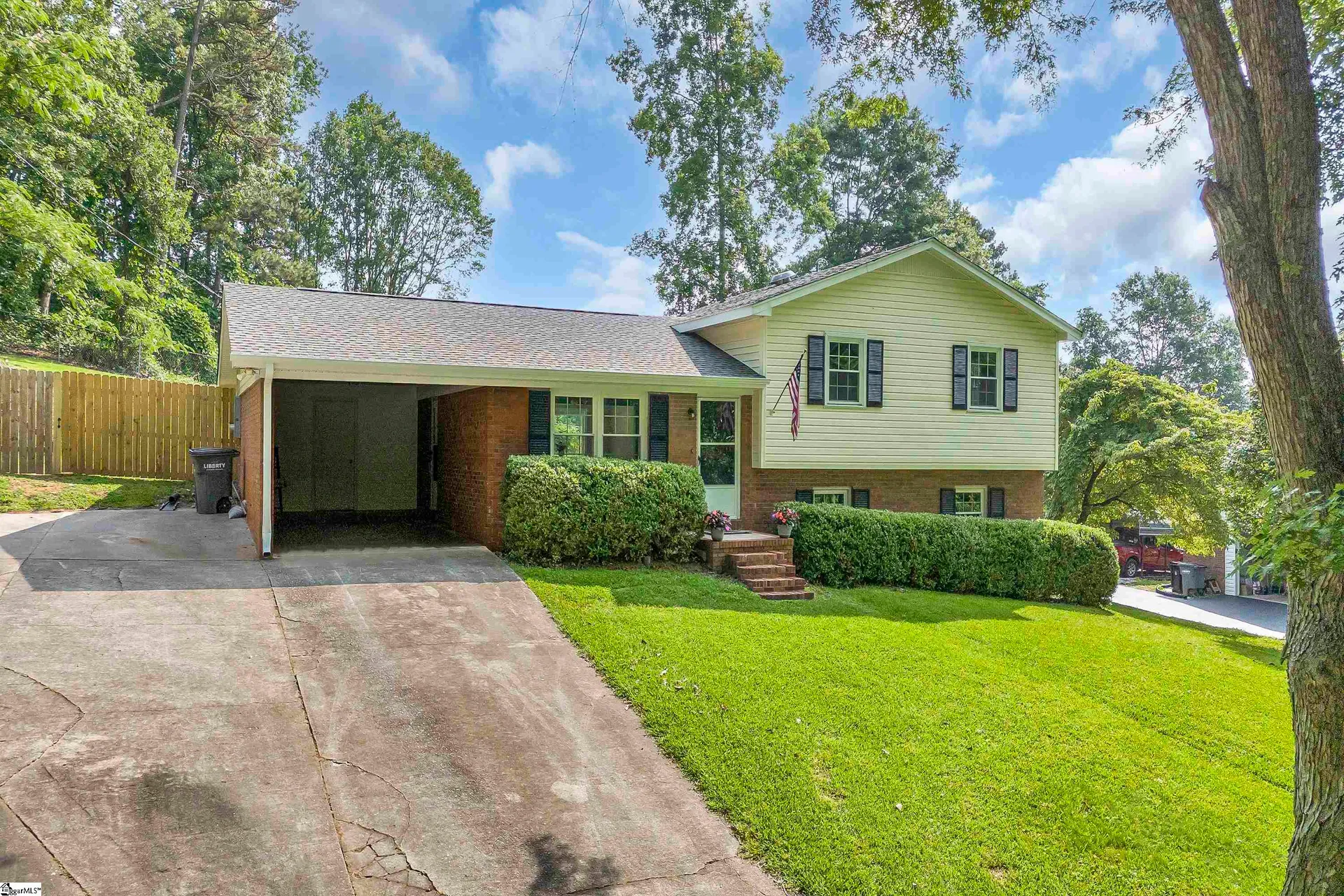 12 Ridgeline Drive