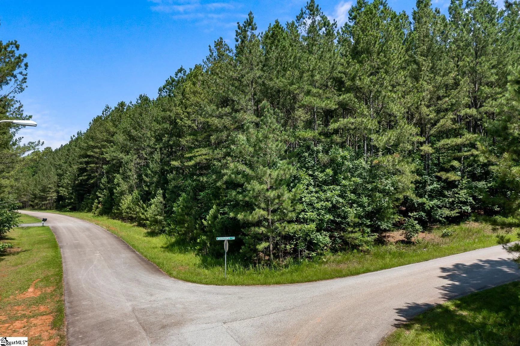 2 Southview Drive