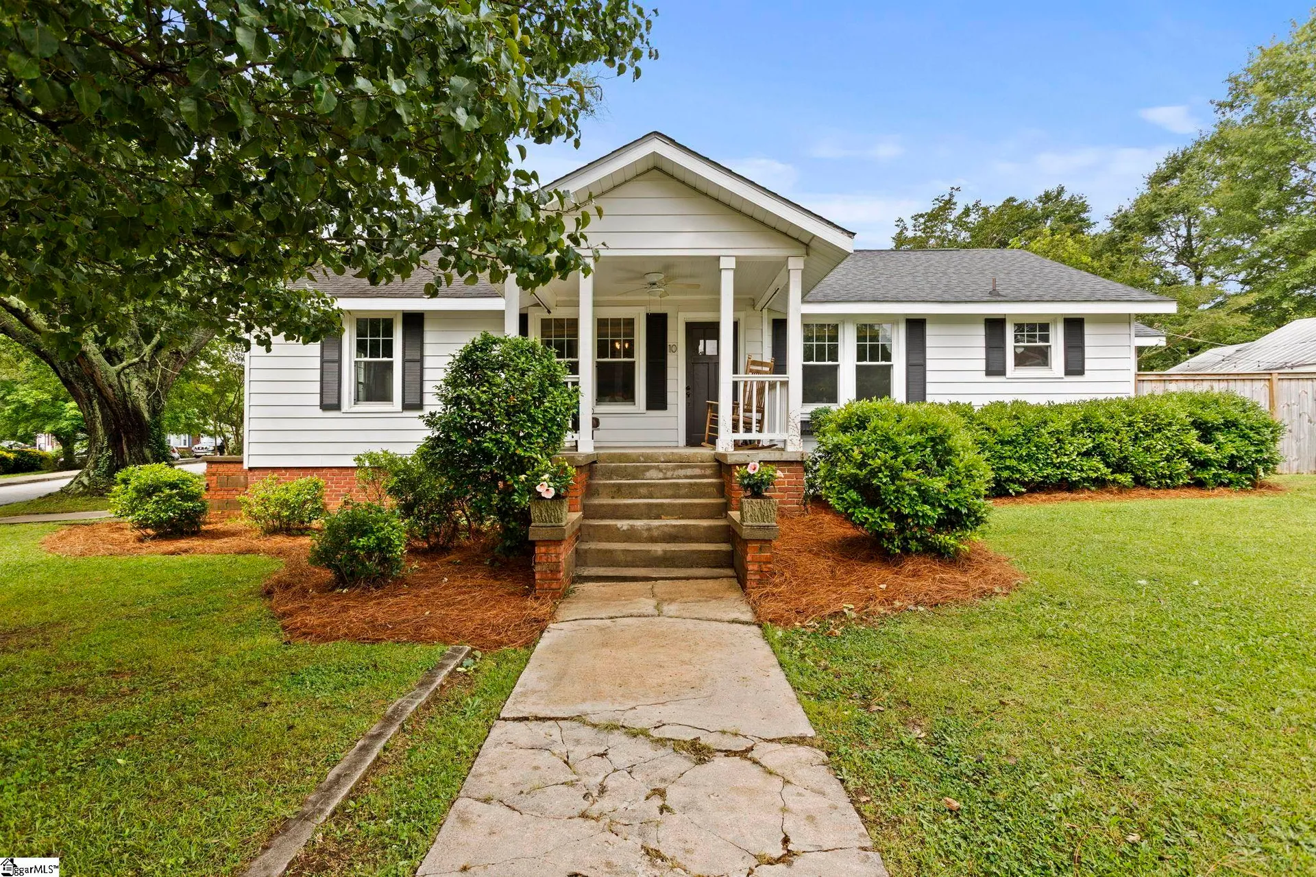Property image 2 at 10 Keith Drive, Greenville, SC 29607