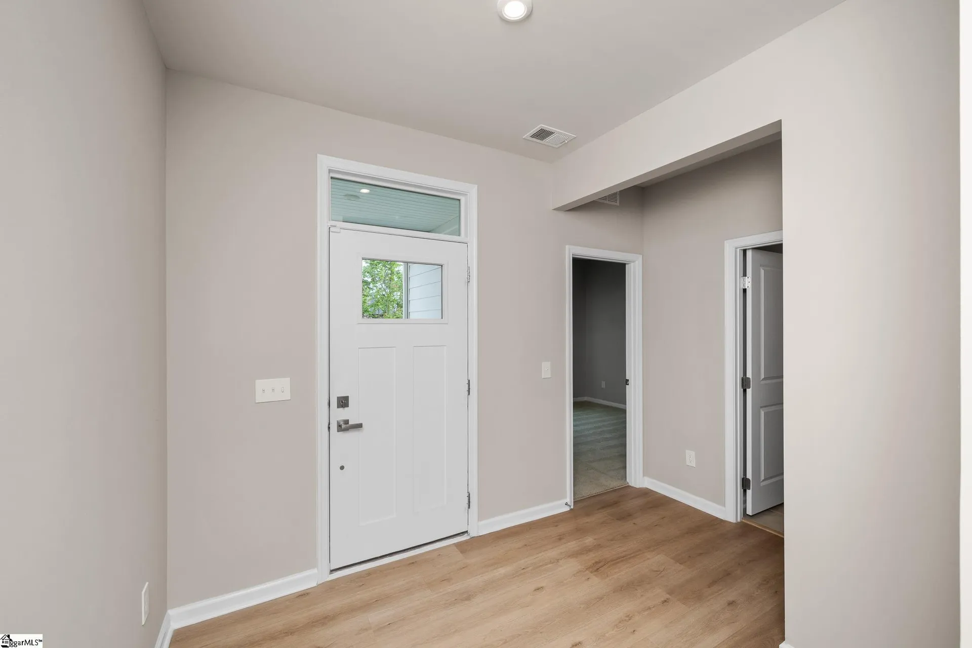 Property image 2 at 6010 Ives Avenue, Spartanburg, SC 29307