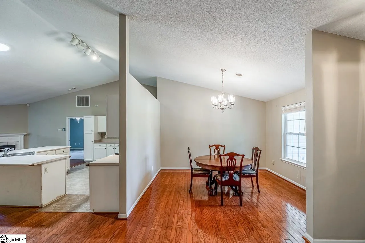 Property image 4 at 1 Winsome Drive, Taylors, SC 29687