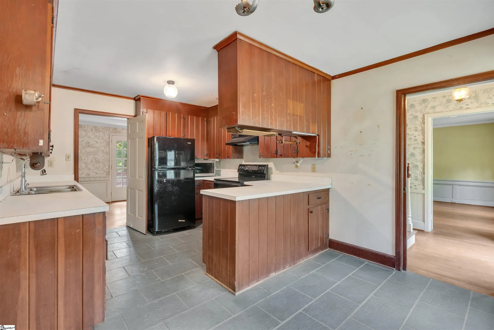 Property image 2 at 141 Shoreham Road, Spartanburg, SC 29307
