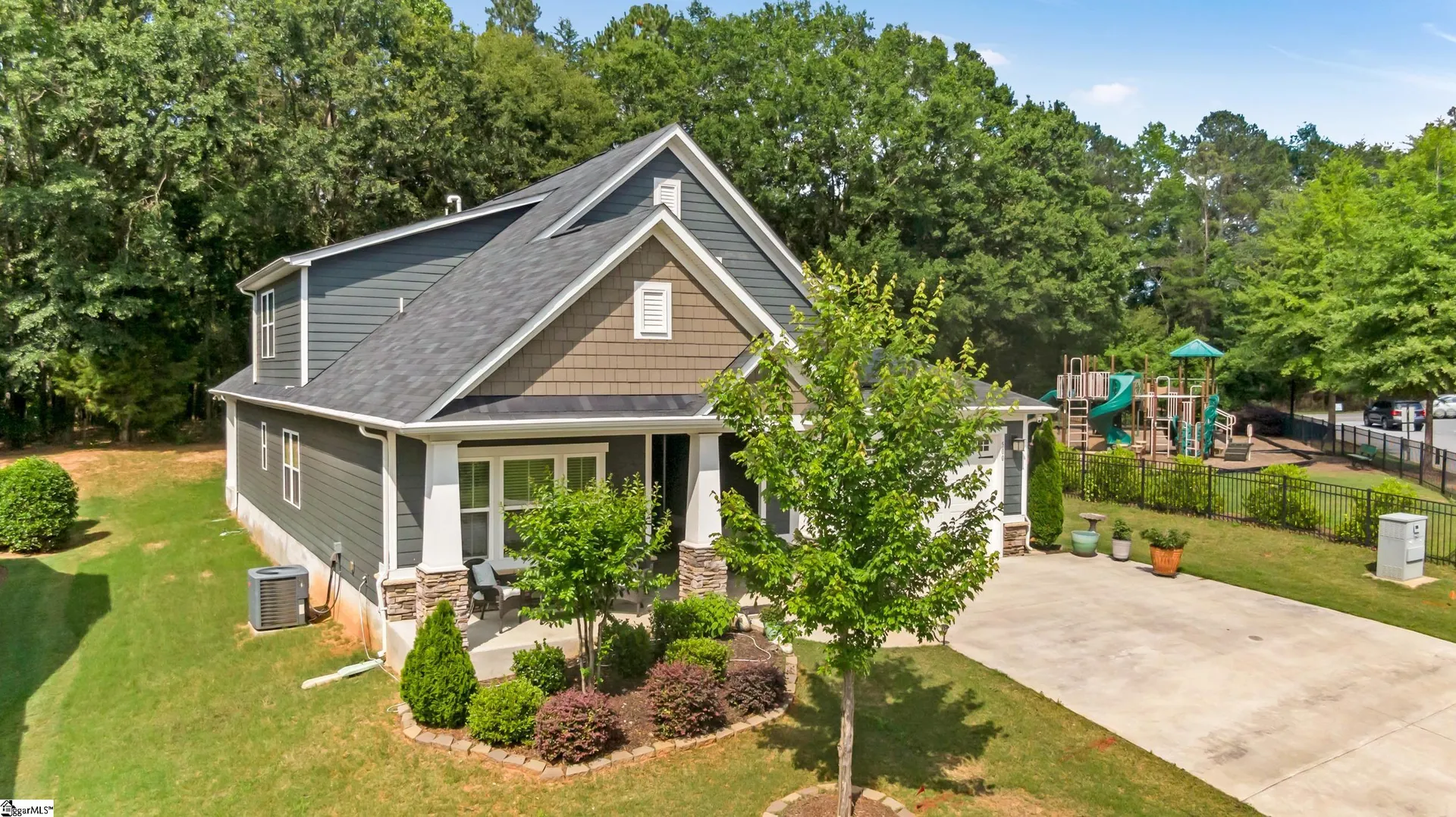 Property image 2 at 500 Briar Oaks Lane, Simpsonville, SC 29681