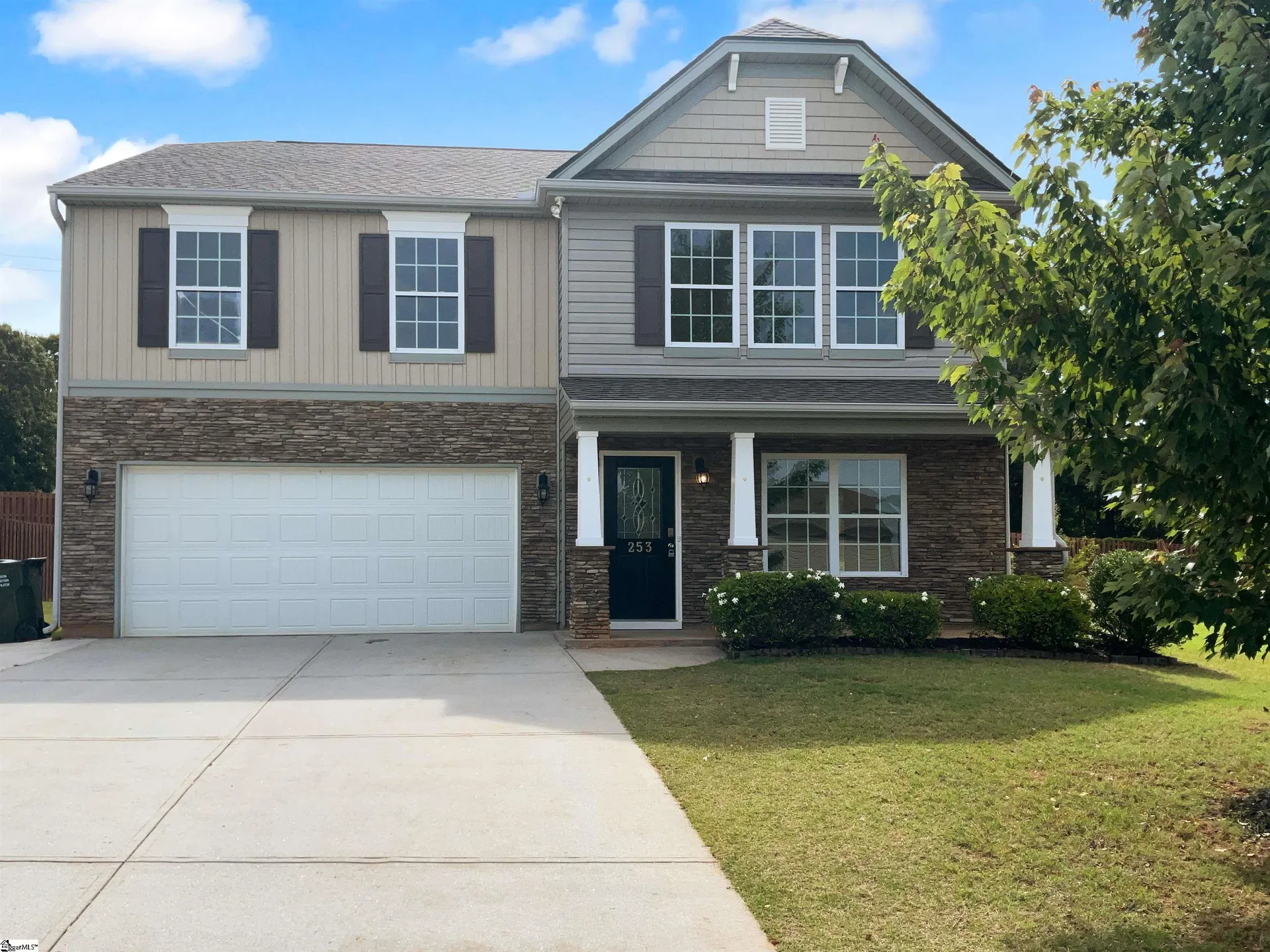 253 Golden Bear Walk
