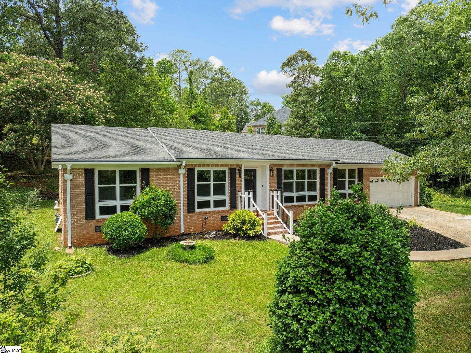 Property image 2 at 12 Burlwood Court, Taylors, SC 29687