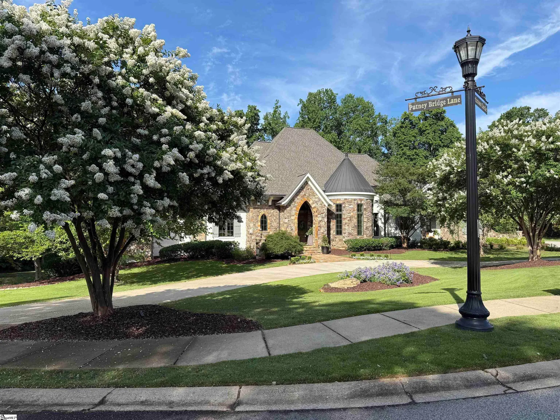 Property image 2 at 624 Brixton Circle, Simpsonville, SC 29681