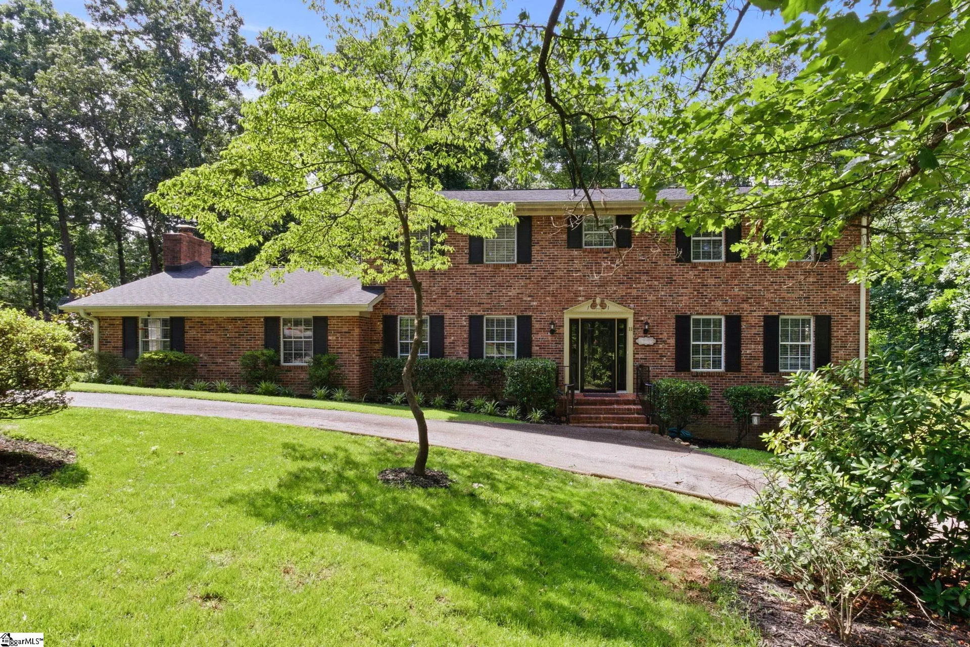 11 Elmwood Drive