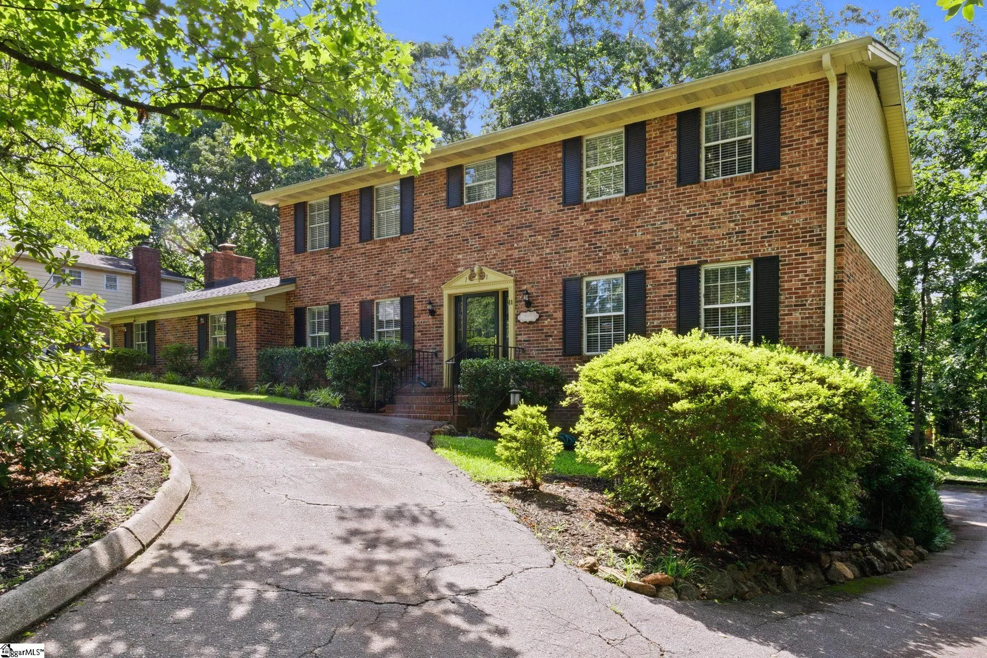 Property image 2 at 11 Elmwood Drive, Taylors, SC 29687