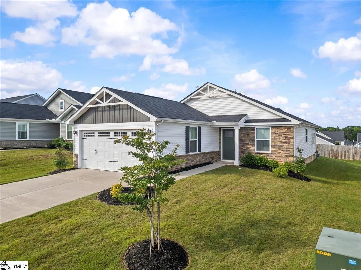 Property image 3 at 917 Blue Willow Court, Spartanburg, SC 29302