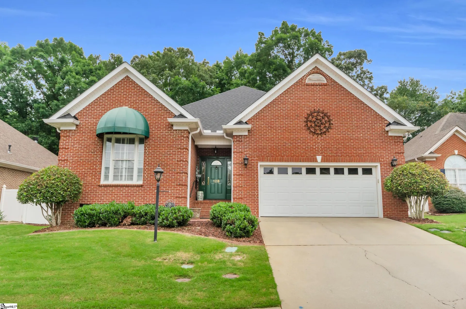 Property image 2 at 128 Banbury Circle, Simpsonville, SC 29650