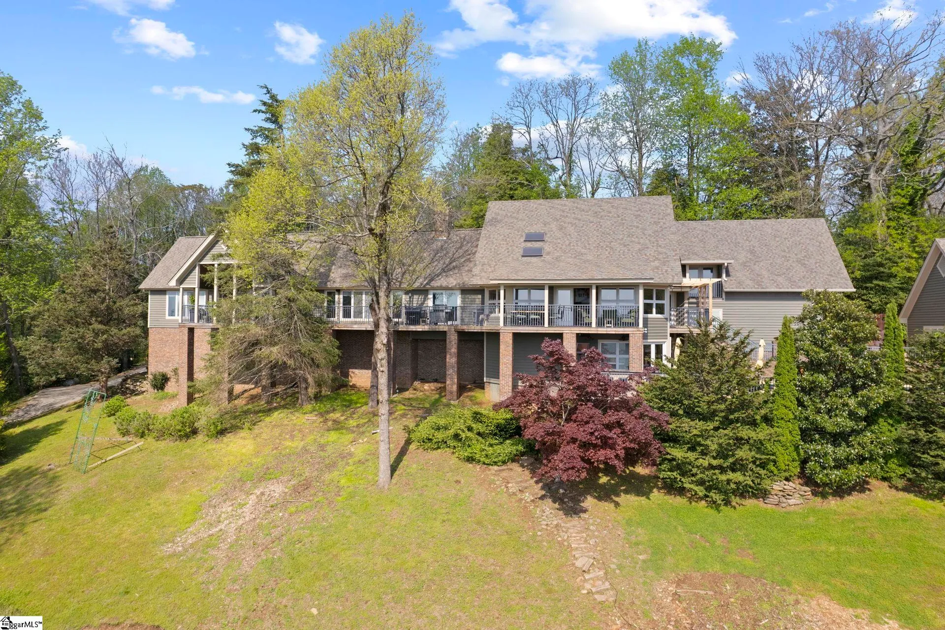 Property image 2 at 902 Altamont Road, Greenville, SC 29609
