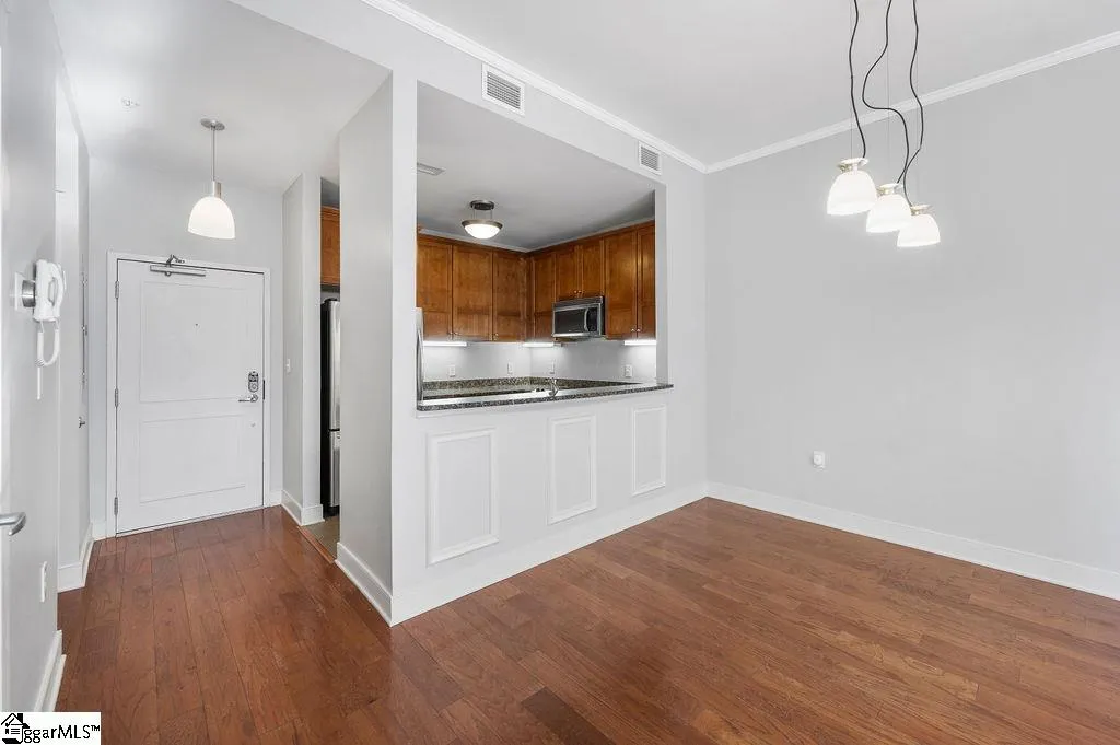 Property image 2 at 155 Riverplace, Greenville, SC 29601