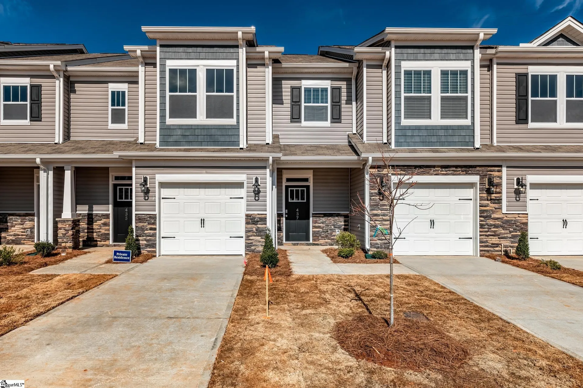 437 Yellow Fox Road