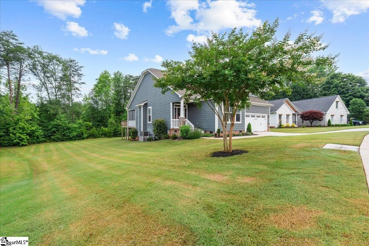 Property image 4 at 210 Grayson Drive, Travelers Rest, SC 29690