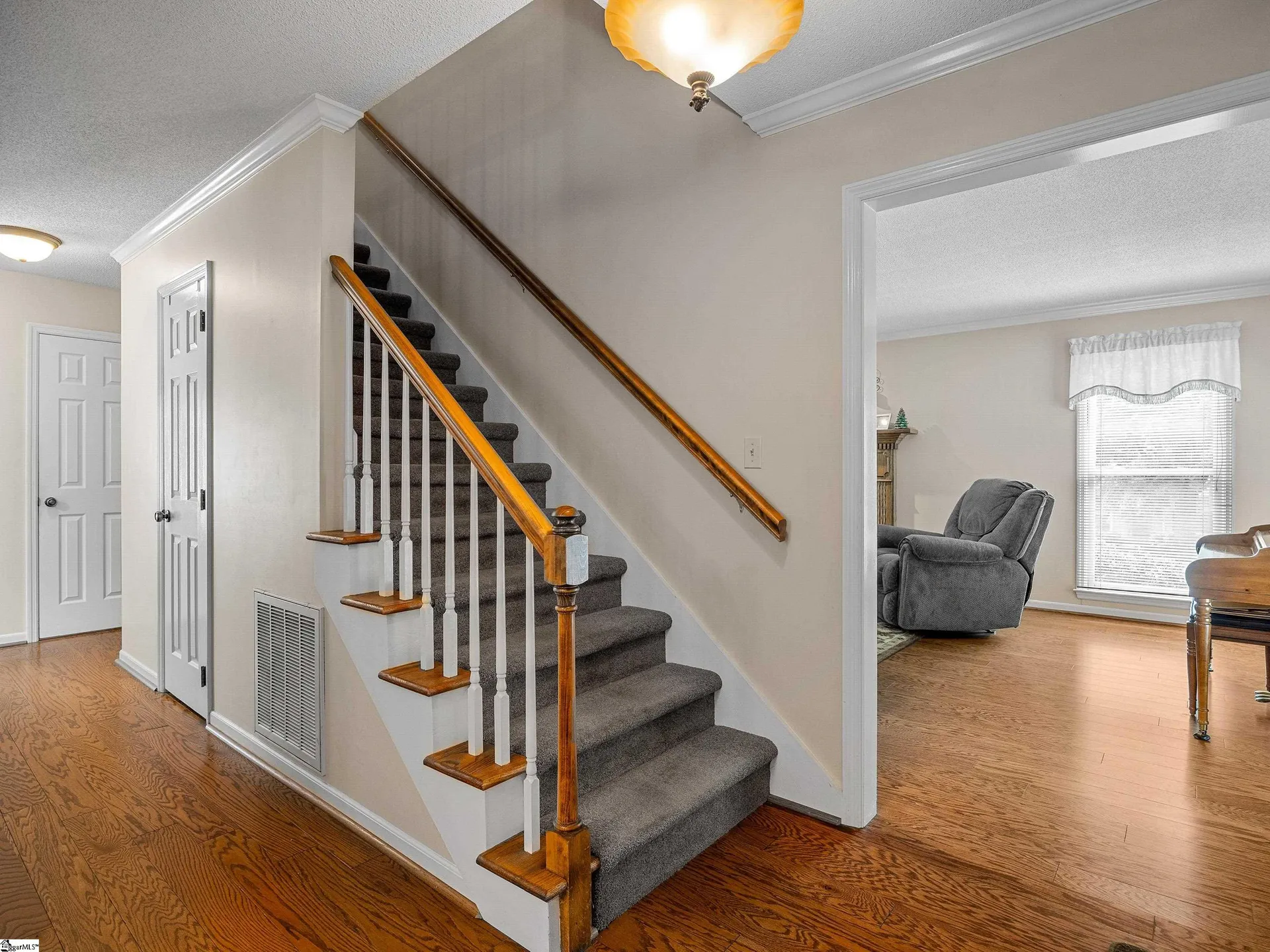 Property image 4 at 209 Thornhill Drive, Spartanburg, SC 29301