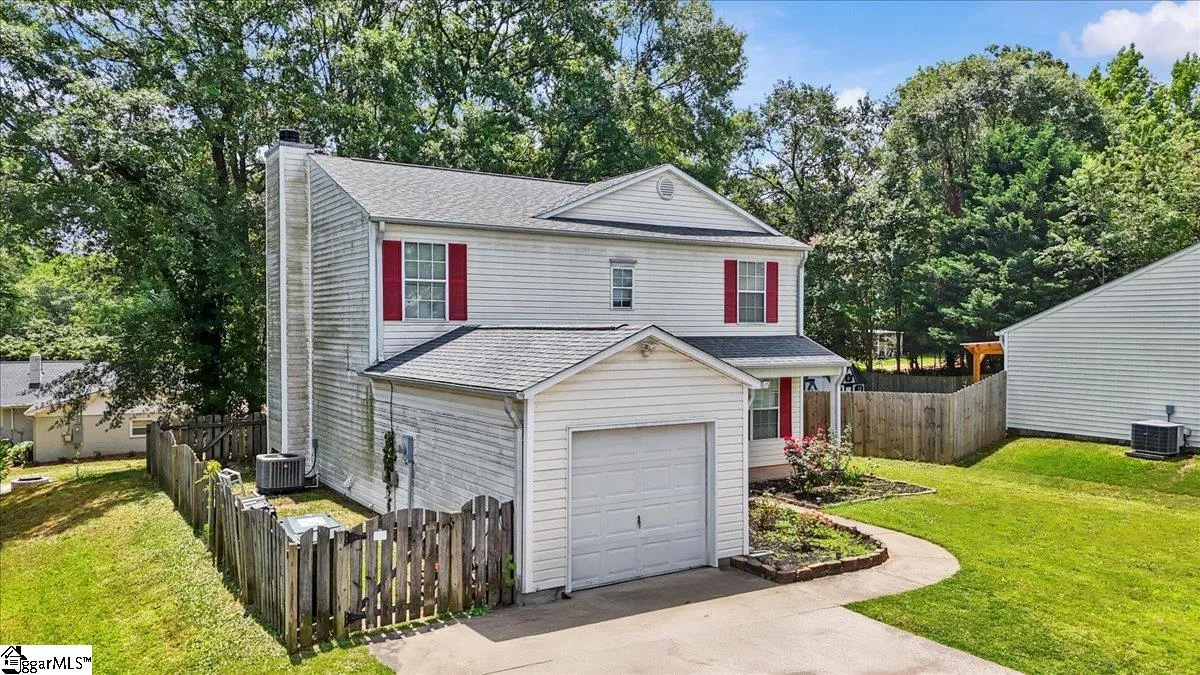 Property image 3 at 110 Willow Bend Drive, Taylors, SC 29687