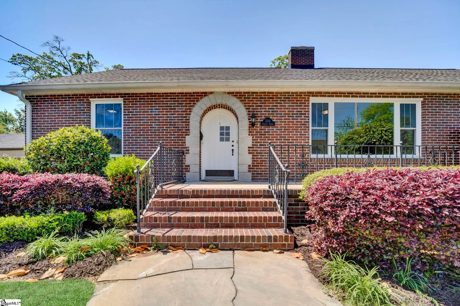 Property image 2 at 306 Hickory Street, Clinton, SC 29325
