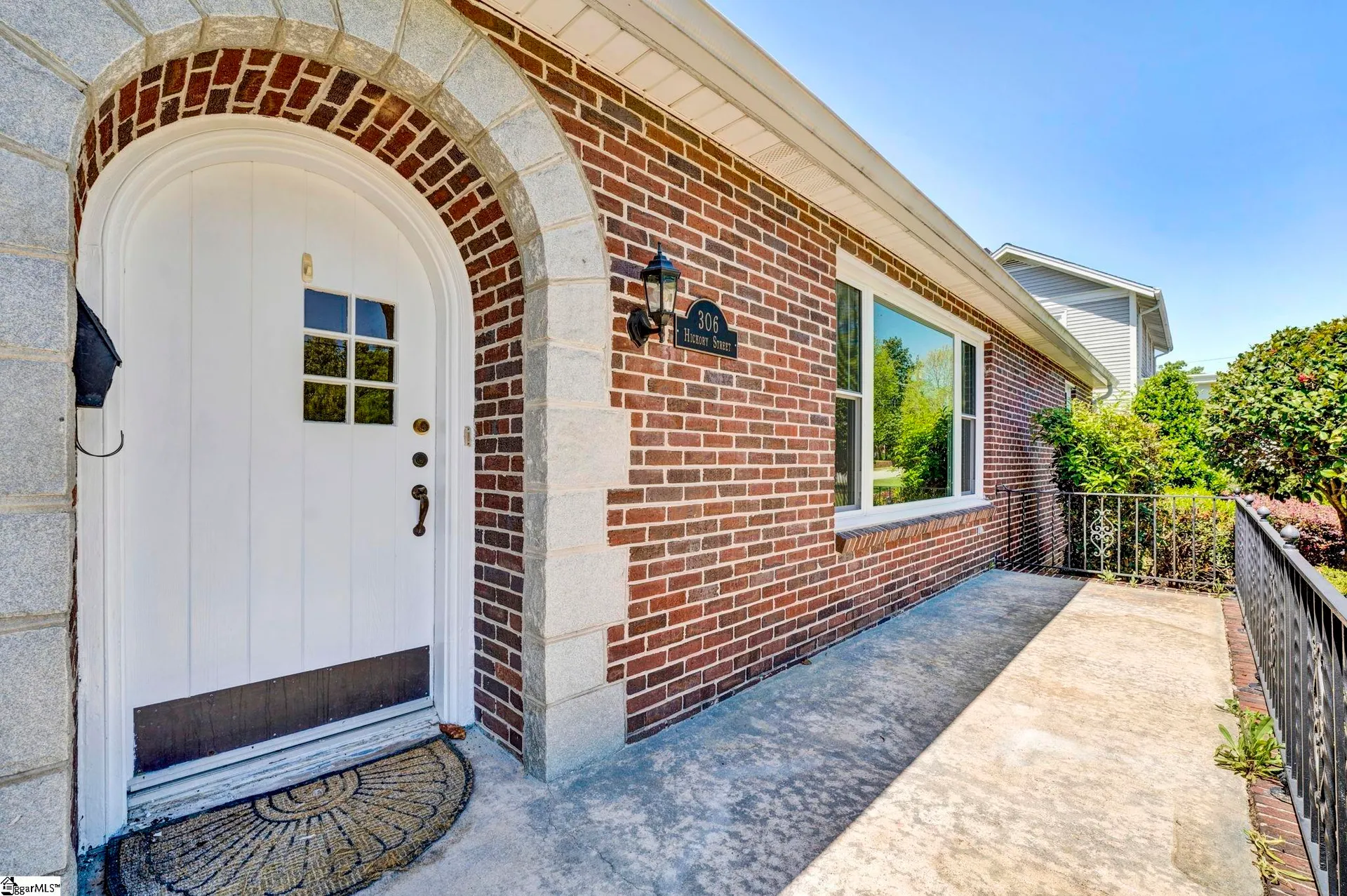 Property image 3 at 306 Hickory Street, Clinton, SC 29325