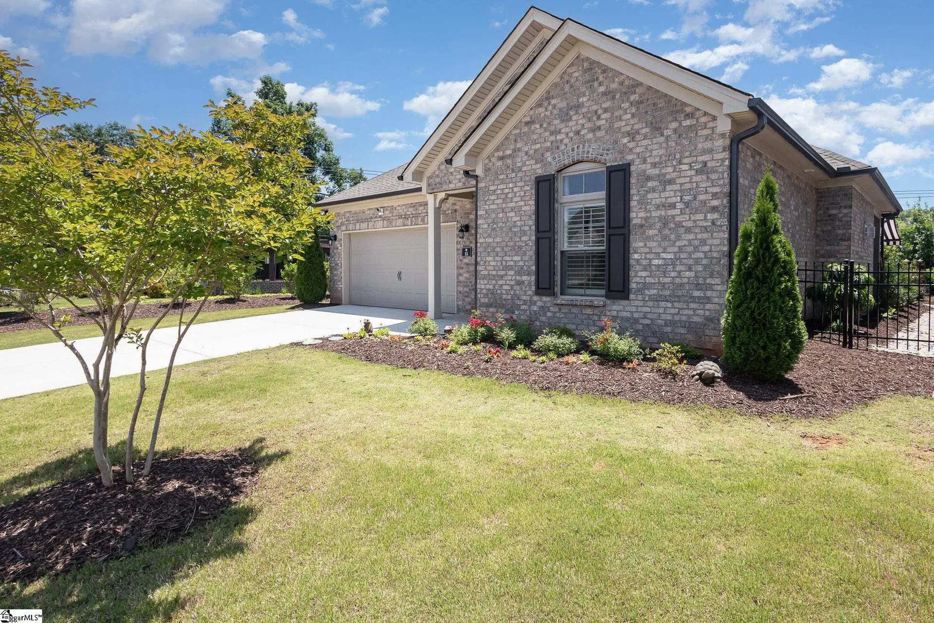 Property image 2 at 15 Lifestyle Court, Greer, SC 29650