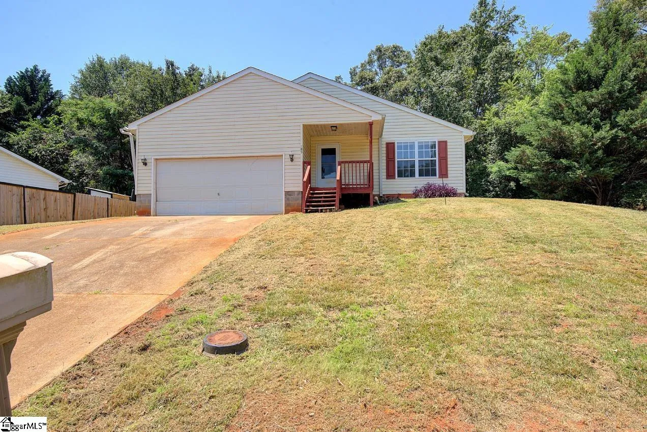 Property image 4 at 305 Ridgeover Drive, Greenville, SC 29617