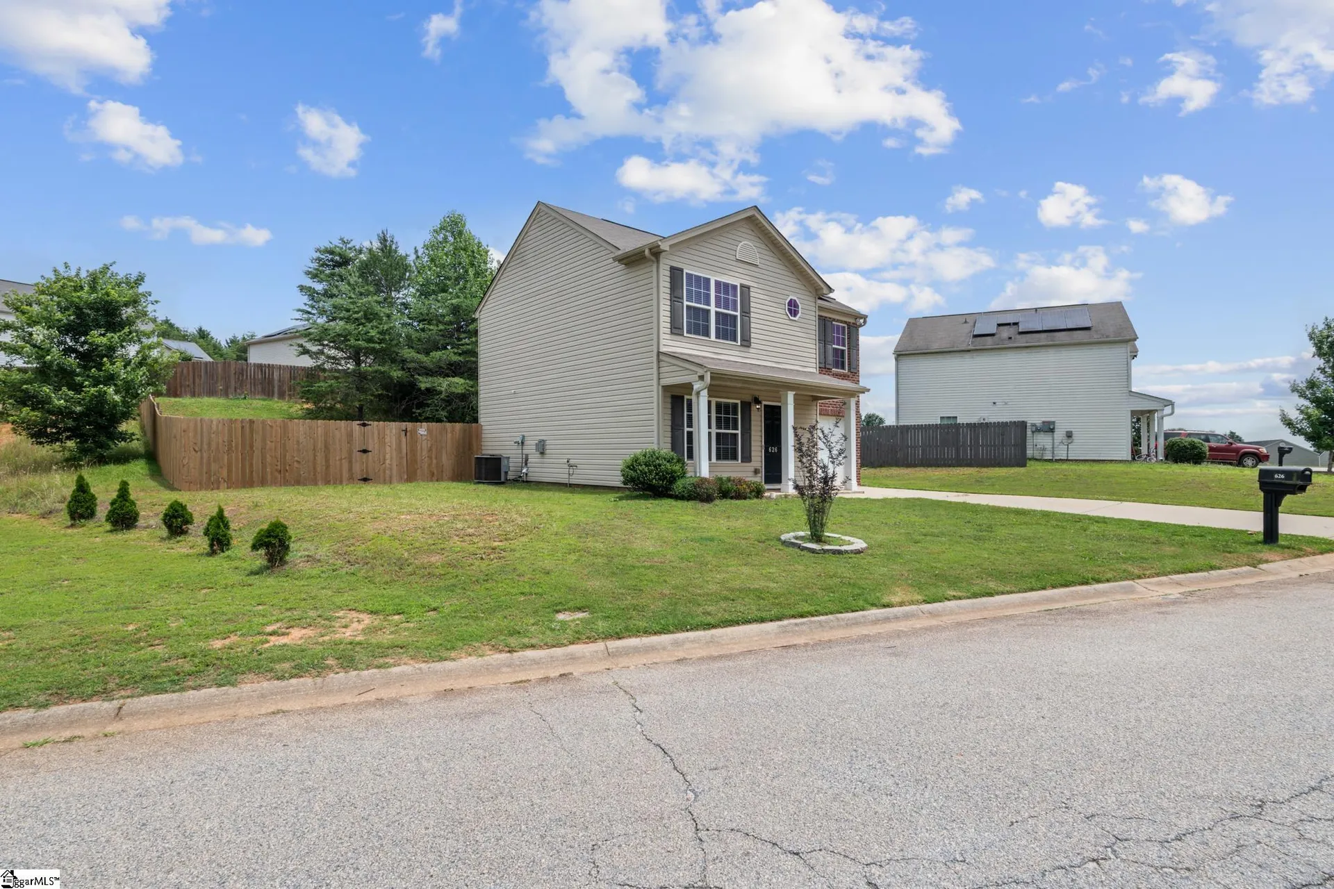 Property image 3 at 626 Duncan Station Drive, Duncan, SC 29334-8974