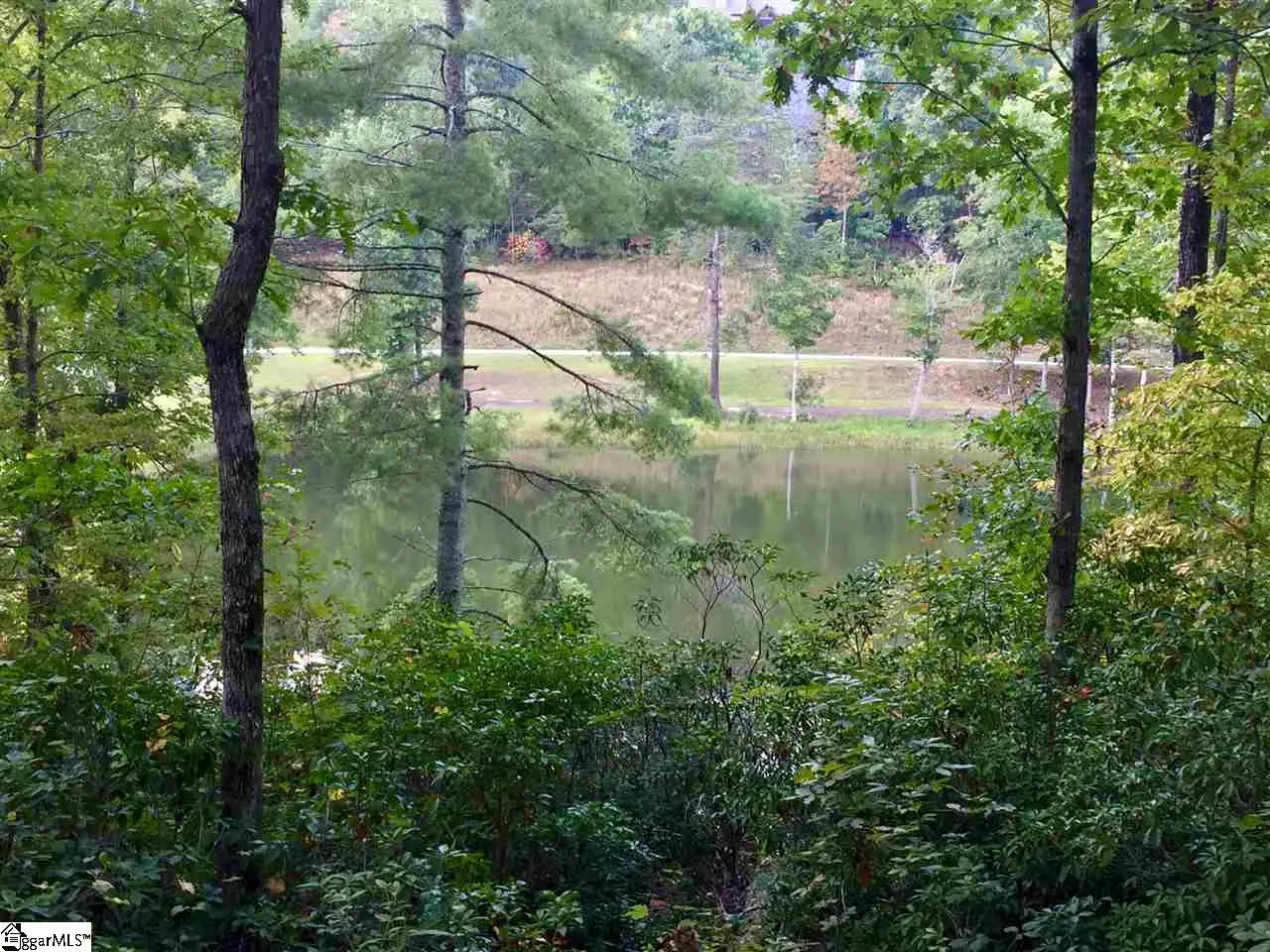 25 Lakes Edge Way
