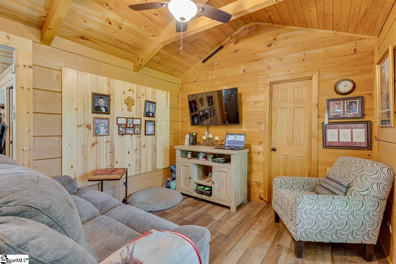 Property image 3 at 102 Connelly Road, Marietta, SC 29661