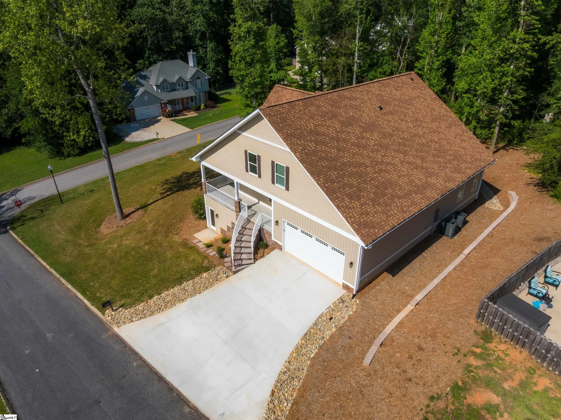 Property image 2 at 18003 Clermont Circle, Seneca, SC 29678