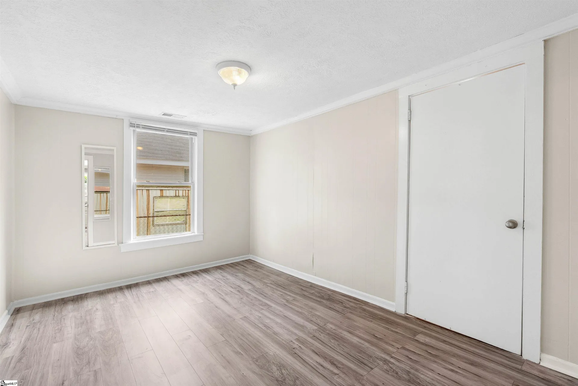 Property image 4 at 26 8th Street, Greer, SC 29651