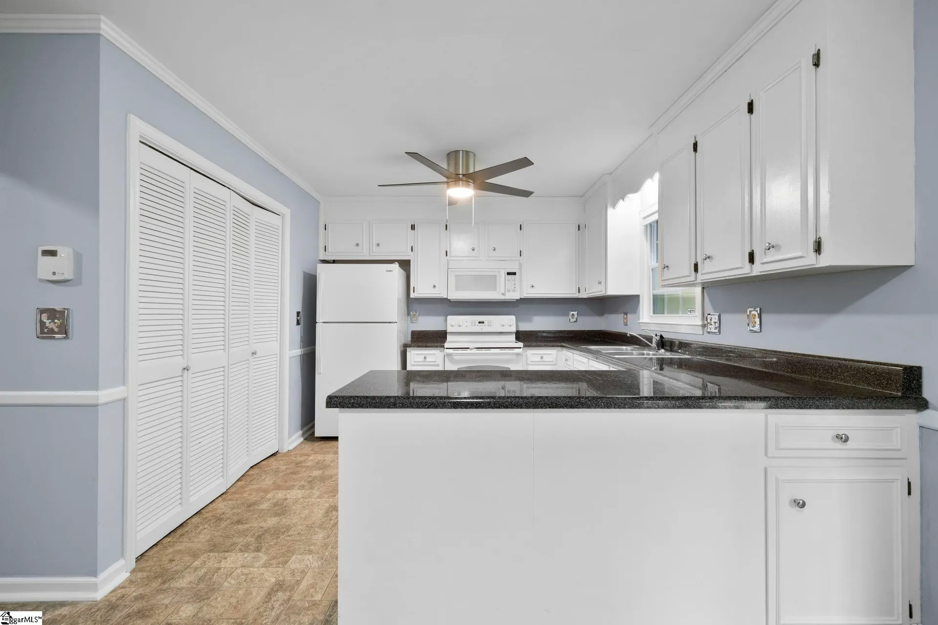Property image 3 at 200 Barry Drive, Greer, SC 29650