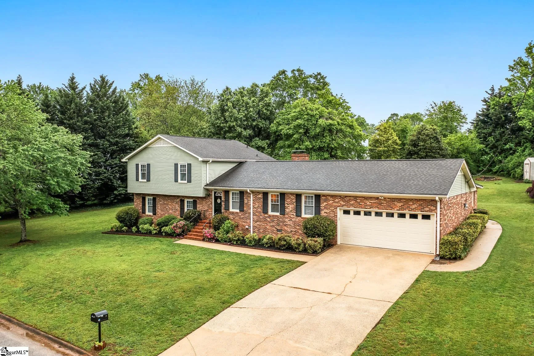 Property image 1 at 7 Velma Drive, Taylors, SC 29687