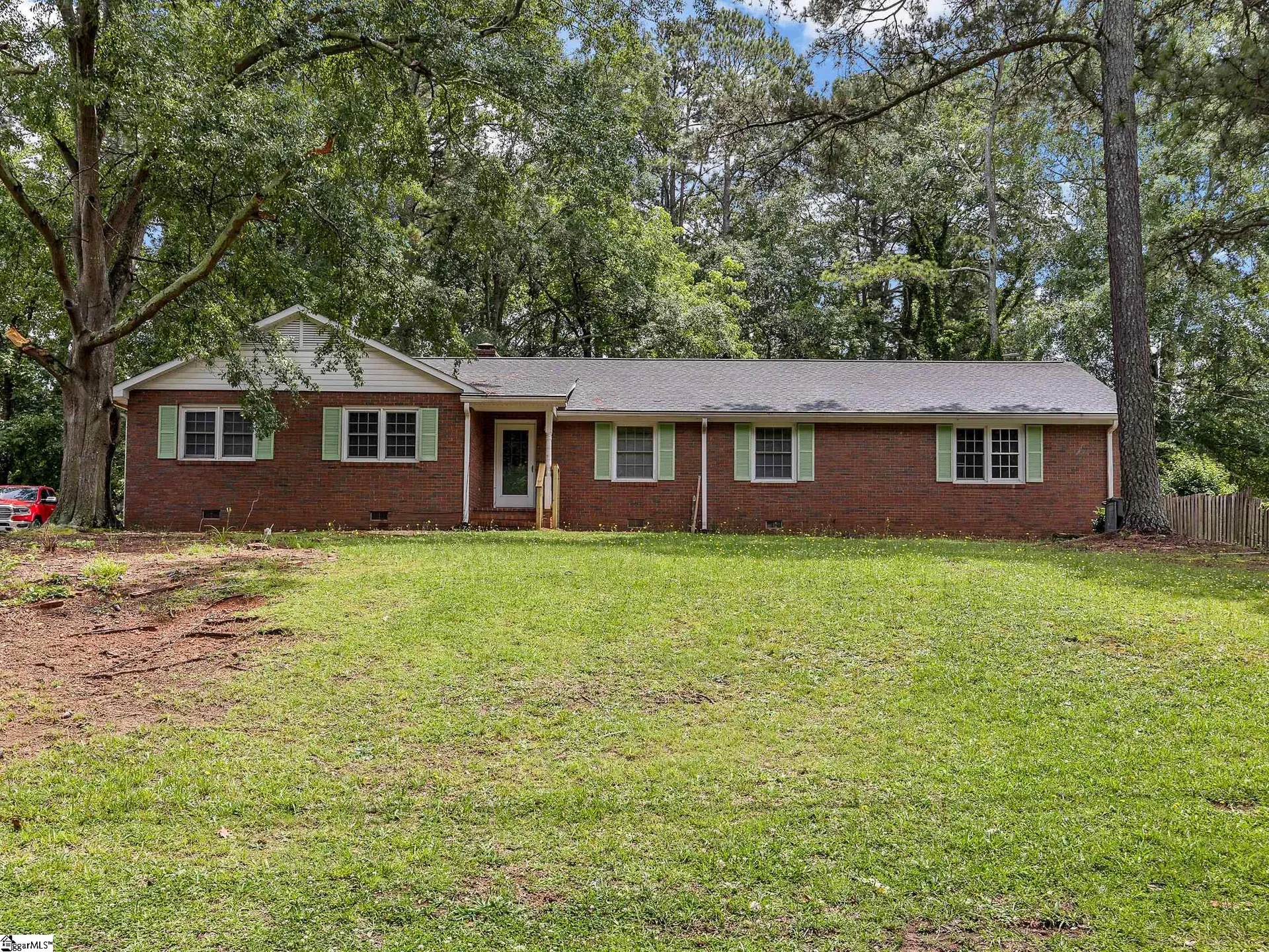 Property image 2 at 308 Pine Lake Court, Spartanburg, SC 29301