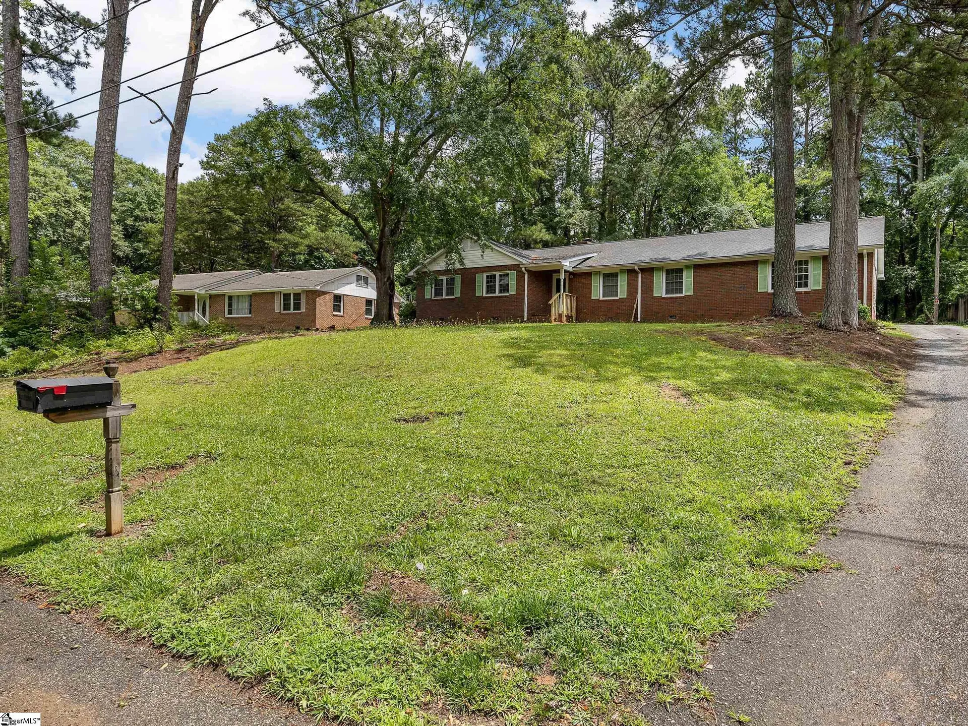 Property image 3 at 308 Pine Lake Court, Spartanburg, SC 29301