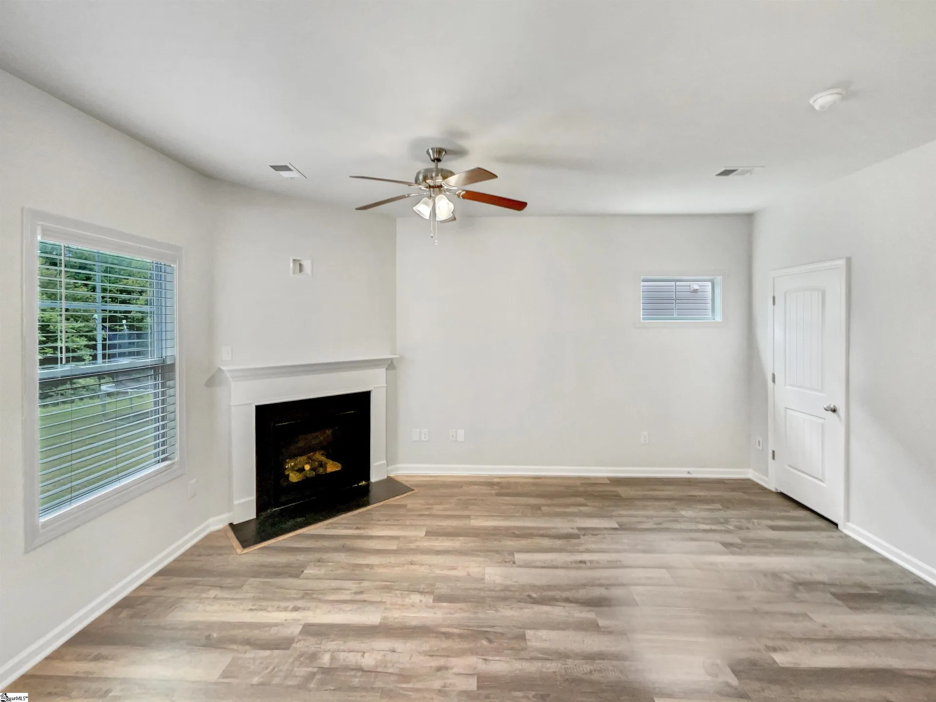 Property image 3 at 163 Highland Park Court, Easley, SC 29642