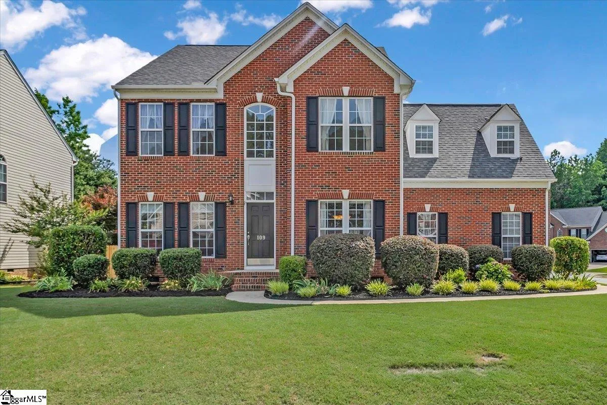 109 Amberleaf Way