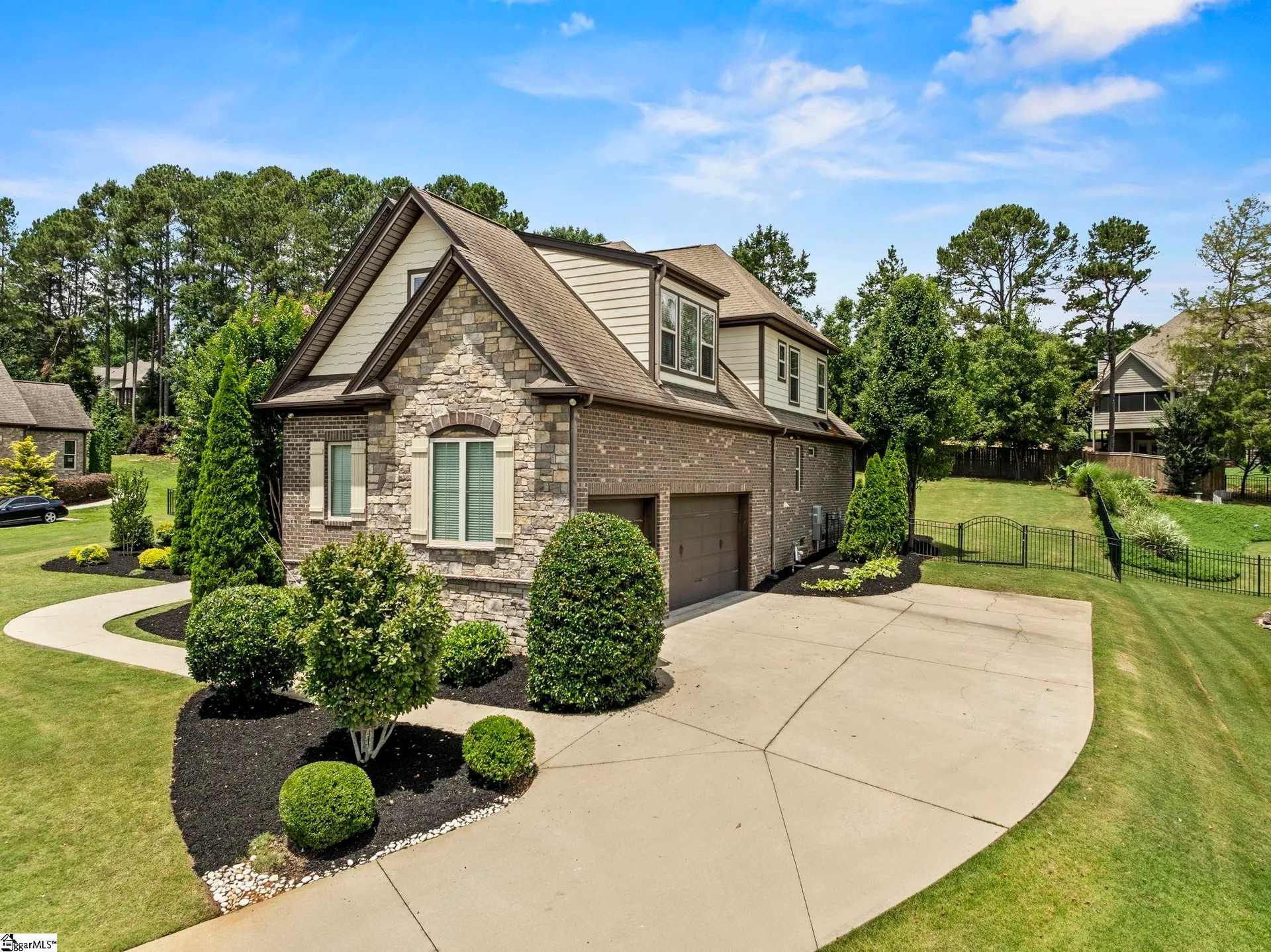 Property image 3 at 129 Griffith Hill Way, Greer, SC 29651