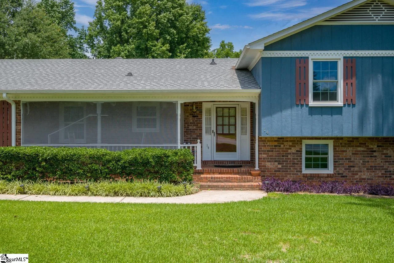 Property image 4 at 14 Rollingreen Road, Greer, SC 29651