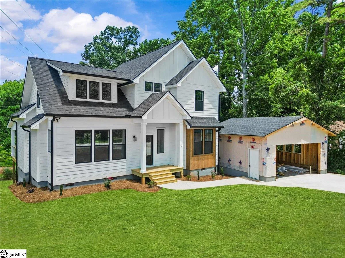 Property image 2 at 7 Farrell Kirk Lane, Greenville, SC 29615