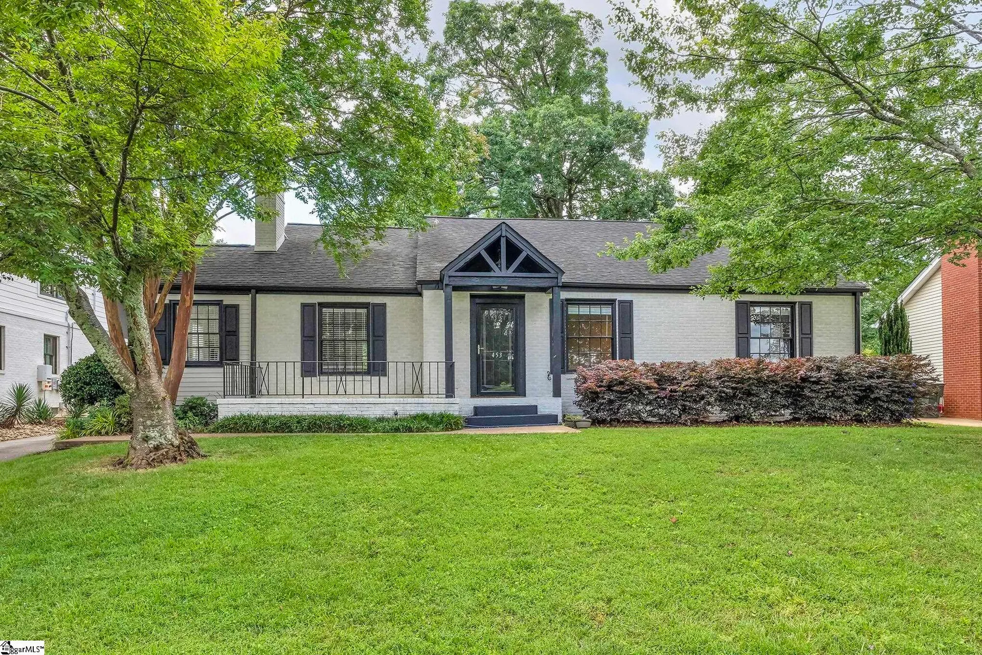 453 Longview Terrace