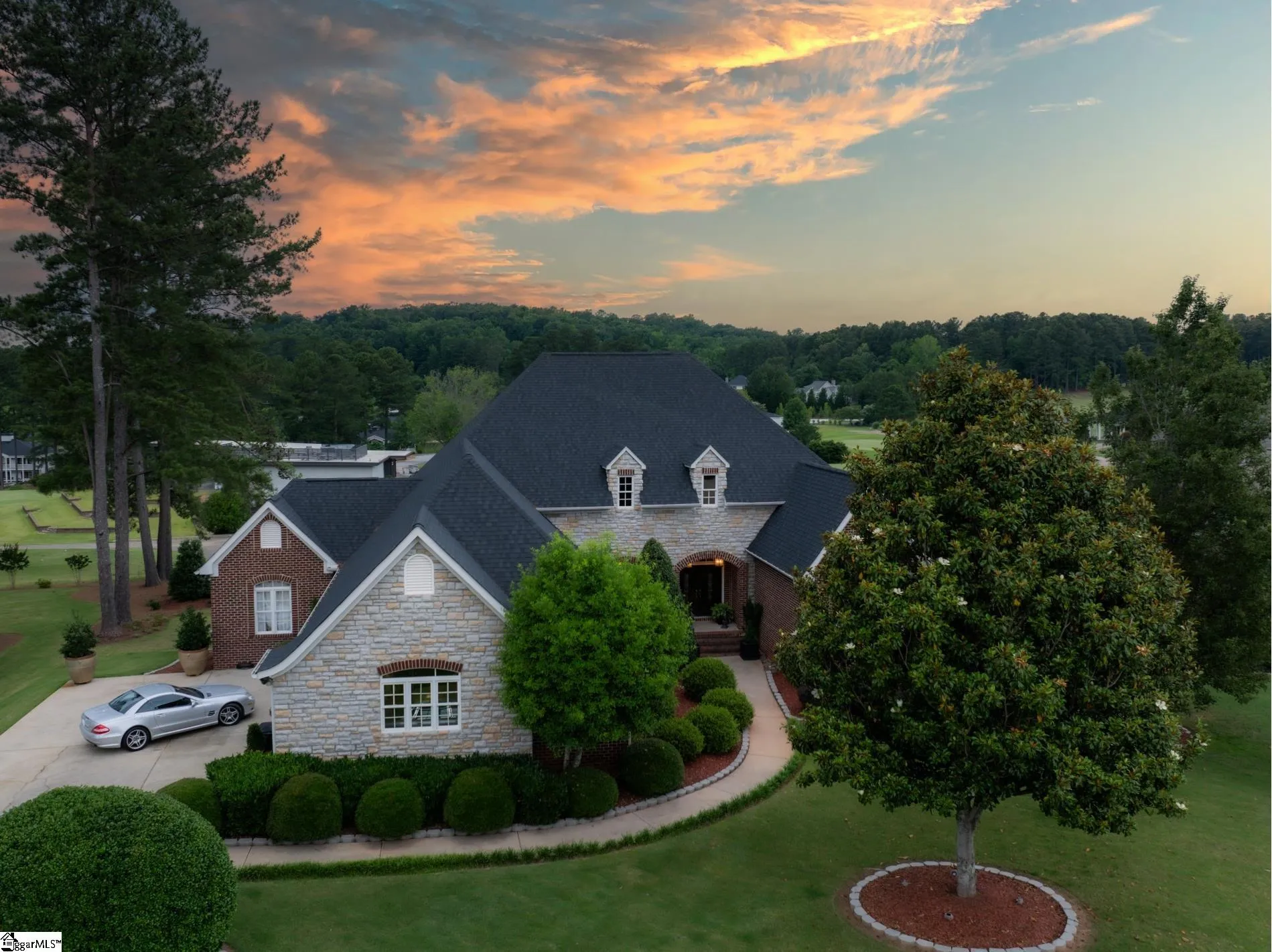 28 Laurel Crest Lane