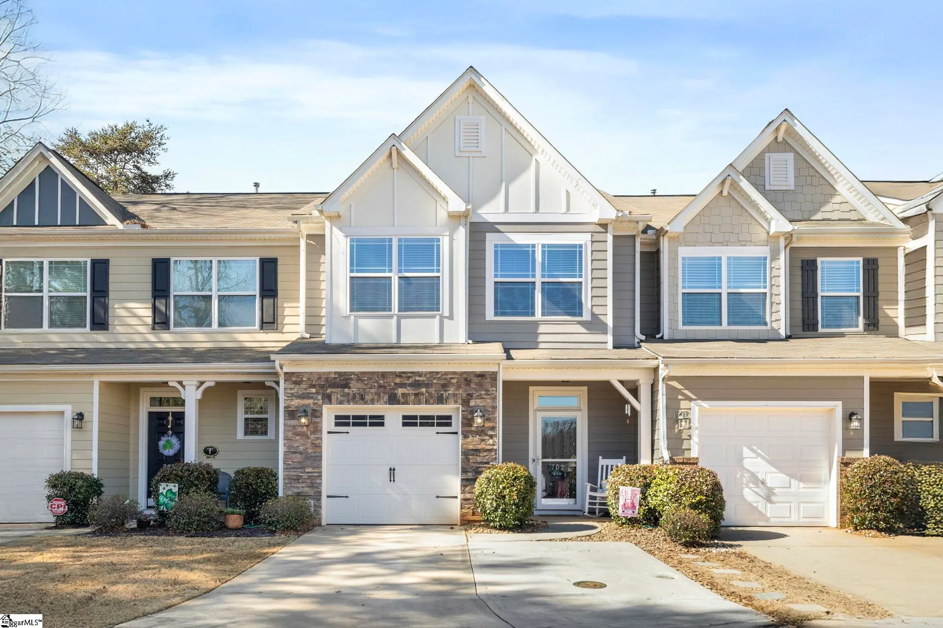 702 Daisy Hill Lane