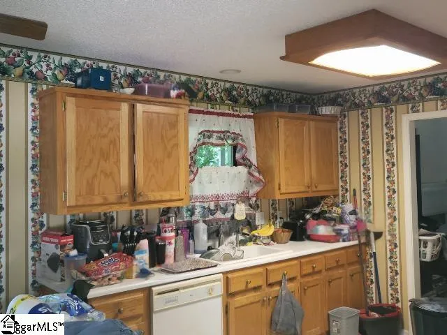 Property image 3 at 6 W Fairgate Court, Simpsonville, SC 29680-6756