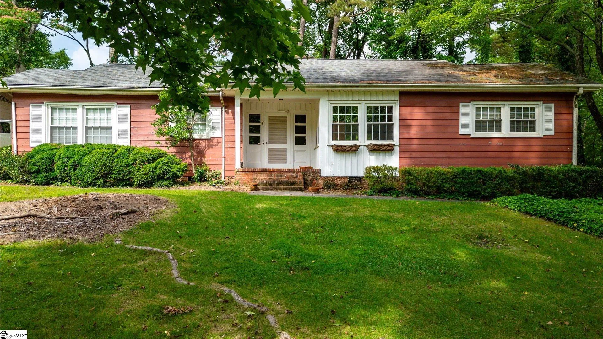 Woodland Hills (Greenville 010), Greenville Community