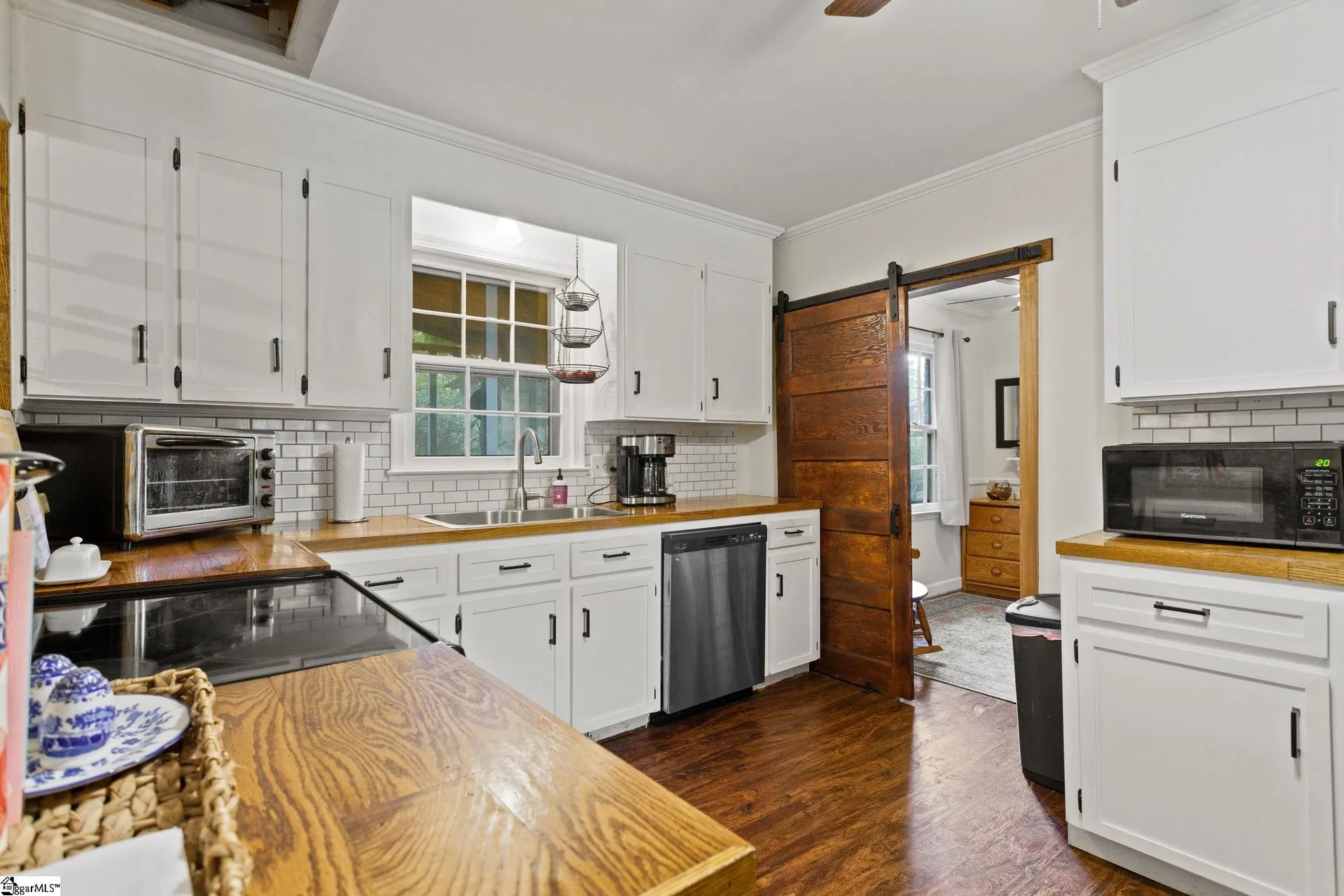Property image 4 at 201 Rockbridge Road, Greenville, SC 29607-5452