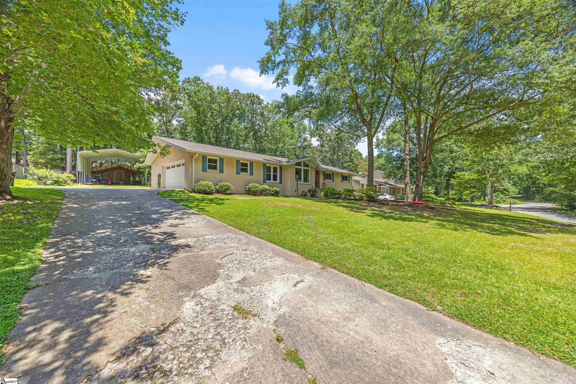 Property image 3 at 110 Bonwood Avenue, Simpsonville, SC 29681