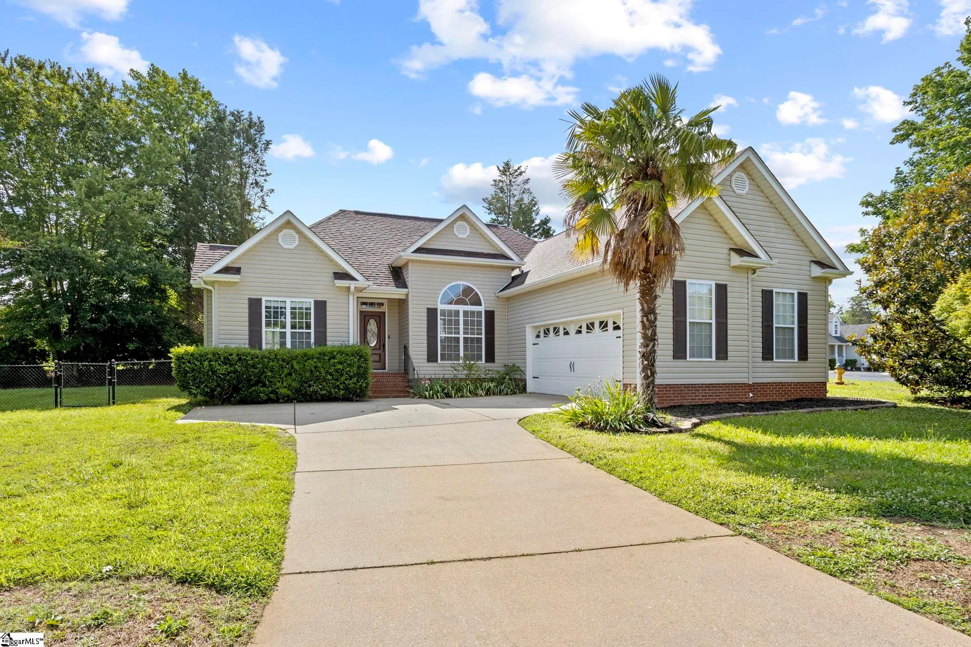 Property image 2 at 802 Wheat Court, Greer, SC 29651