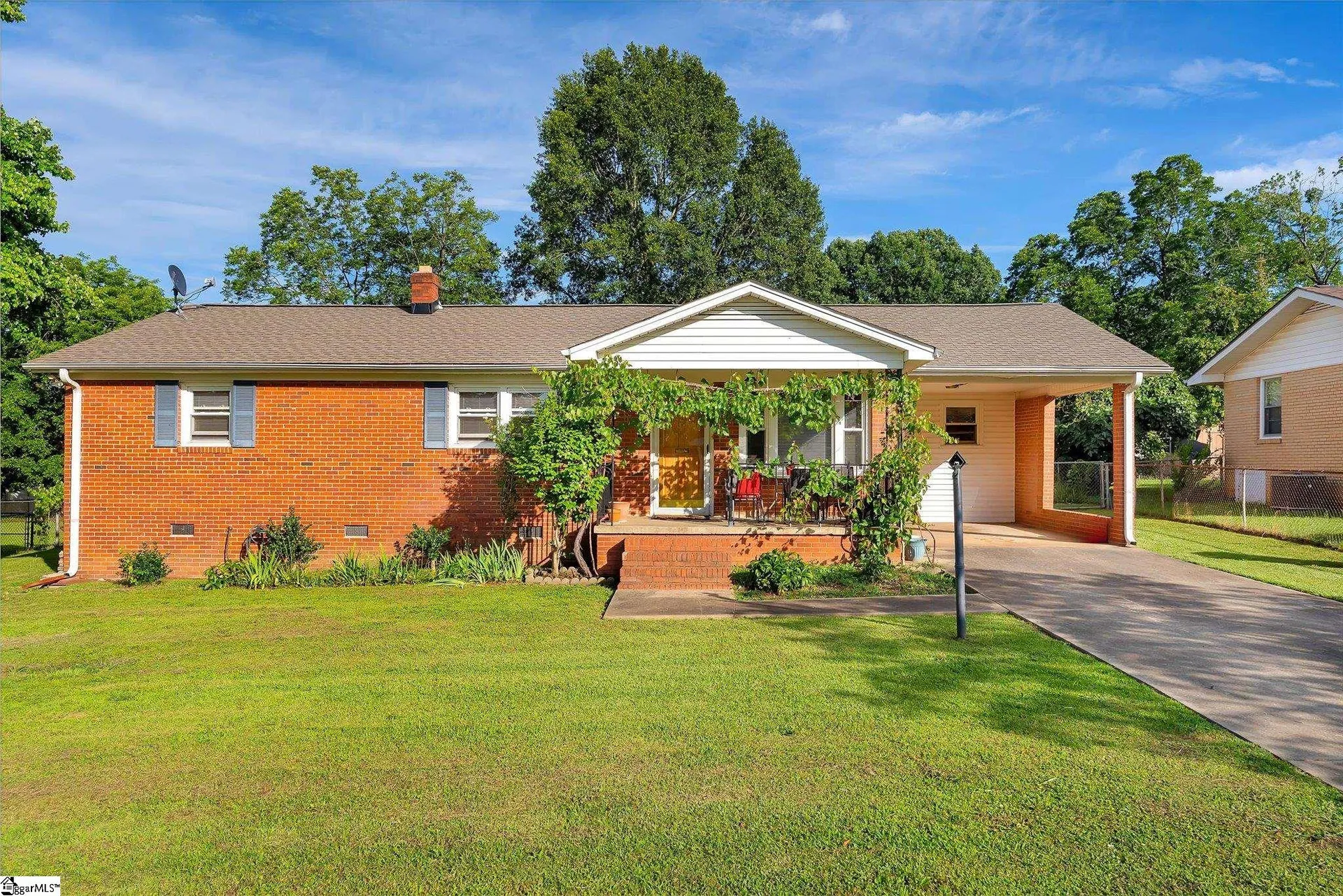 Property image 2 at 110 Cherrylane Drive, Greenville, SC 29617-2515